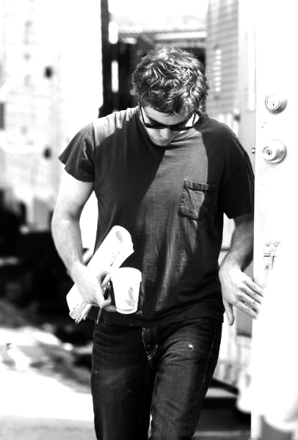 90716W10_PATTINSON_BGR_04