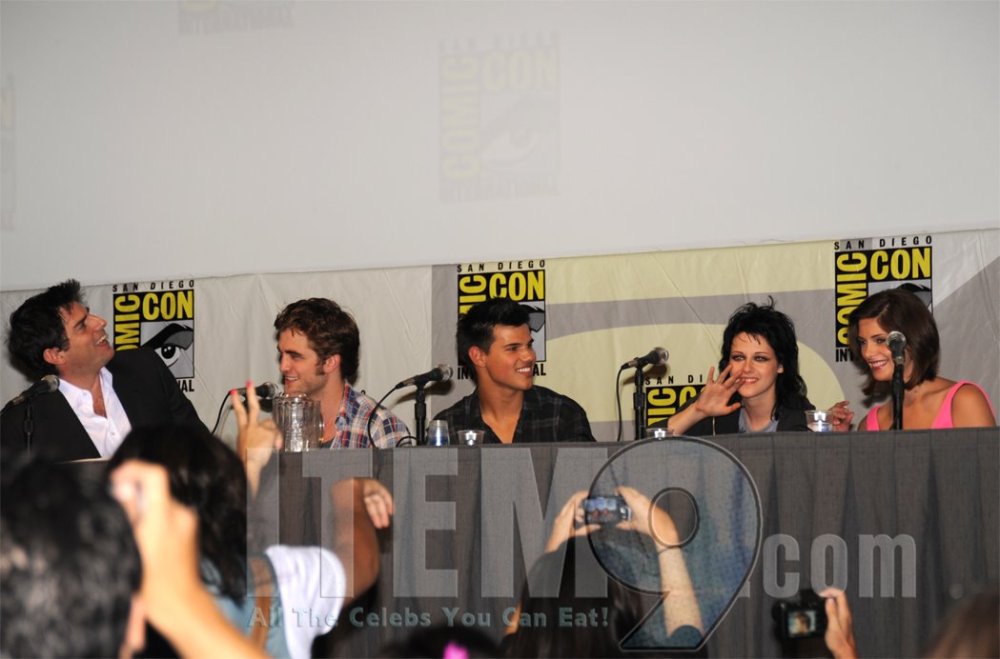 i9_SDCC_NewMoonPanel1