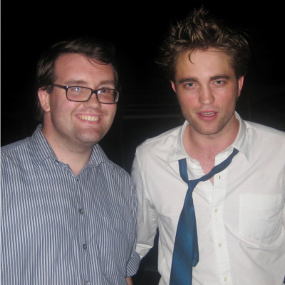 RobertPattinsonwithfan07302009-4