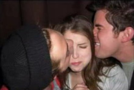 robert-pattinson-licking-anna4