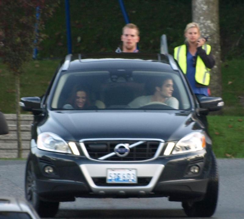 RobertPattinsononEclipseSet09232-78