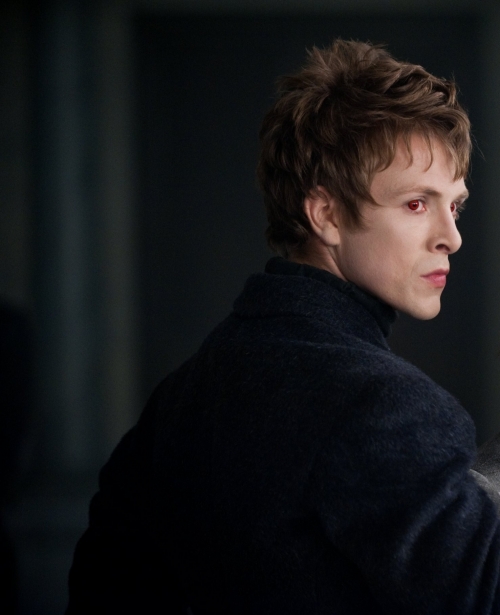 500full-charlie-bewley