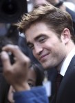 robert-pattinson-water-for-elephants-premiere-04172011-02-430×591