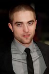 pattinsonlifeberlinredcarpet2012 (3)