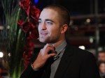 pattinsonliferedcarpetberlin2012 (2)