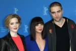 ROBERT PATTINSON mit rasiertem Kopf beim ‘Bel Ami’ Fotocall in&nbsp;Berlin