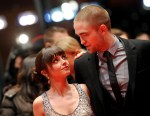 redcarpetberlinpattinsonlife2012 (29)
