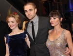 redcarpetberlinpattinsonlife2012 (32)