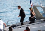 ROBERT PATTINSON steigt in Cannes aus einer&nbsp;Yacht