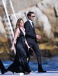 ROBERT PATTINSON steigt in Cannes aus einer&nbsp;Yacht