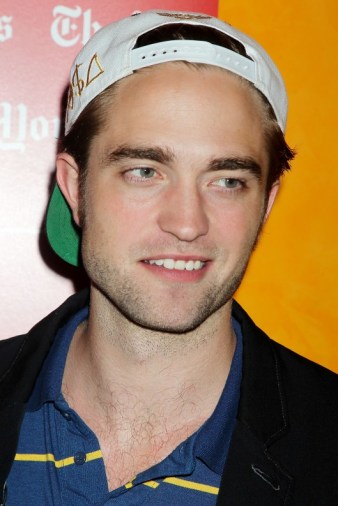 pattinsonlifetimestalkcosmonyc20284229