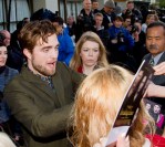 pattinsonlifesydney10222012-10 (13)