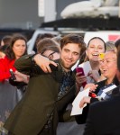 pattinsonlifesydney10222012-10 (7)