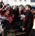 pattinsonlifesydney10222012-11 (14)
