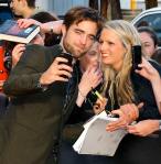 pattinsonlifesydney10222012-15 (4)