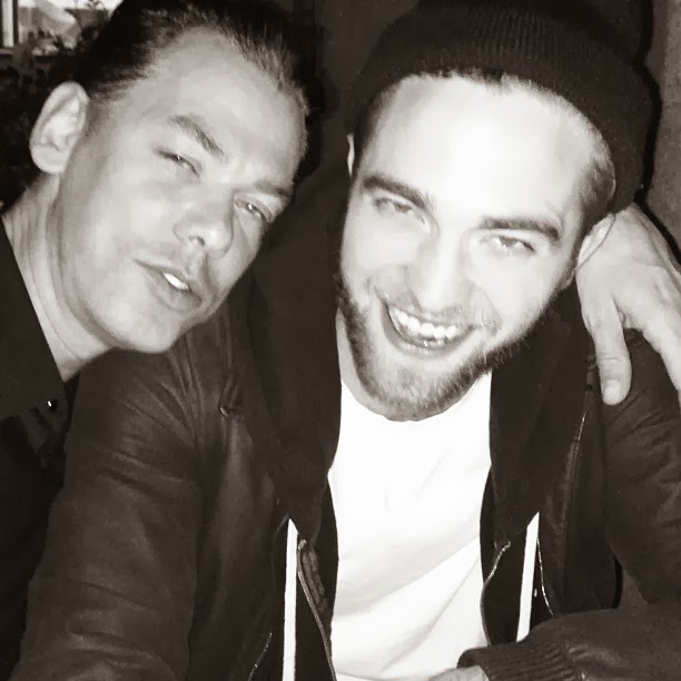 71910e2a4b6211e3918a121a8d05b8dd_7