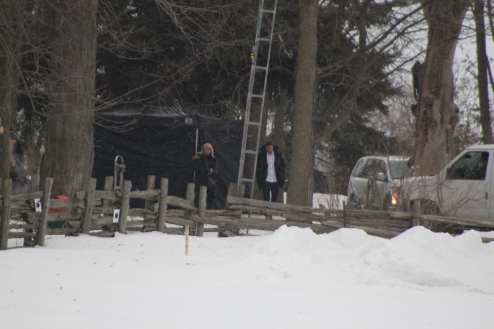 Susies-Life-Set-Pics-1