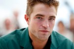 RobertPattinsonCannesPhotocall2