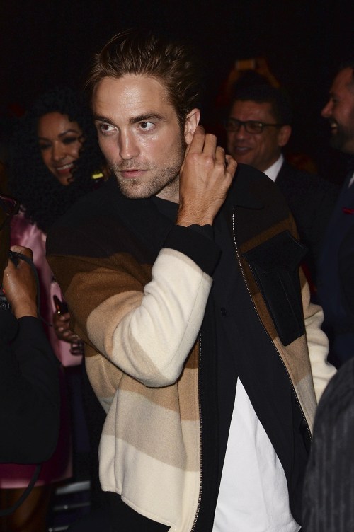 PATTINSONLIFE11042015 (6)